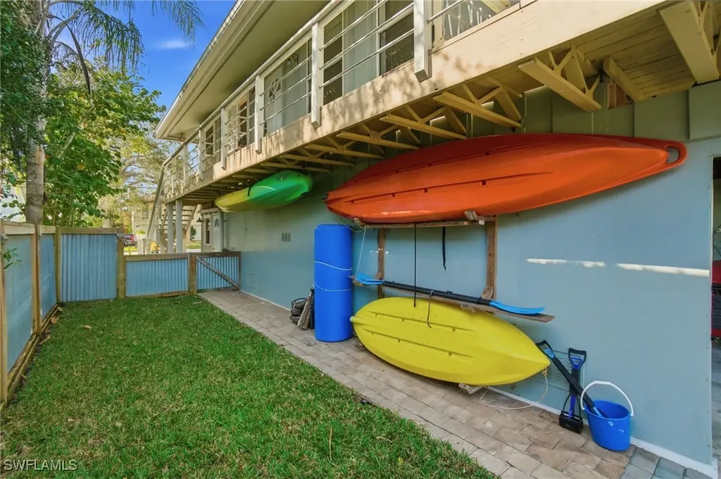 1286 Venetian Way Naples FL 34110