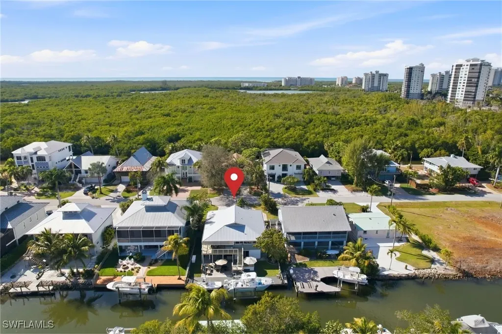1286 Venetian Way Naples FL 34110