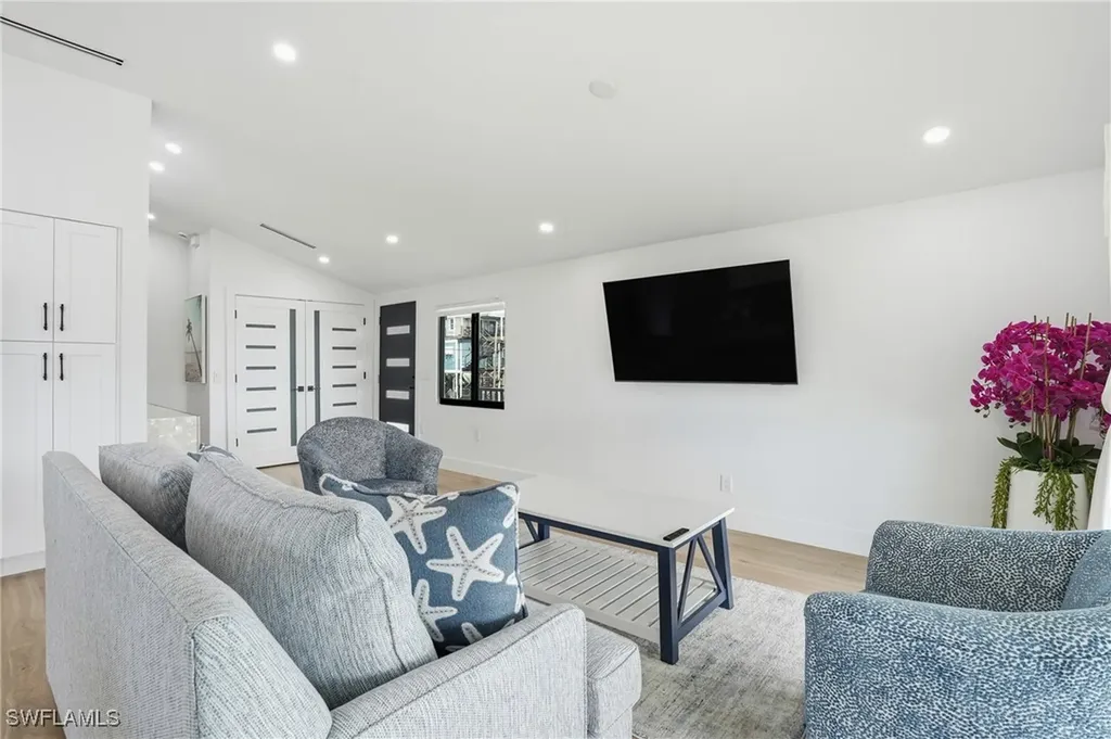 910 3rd Street Fort Myers Beach FL 33931