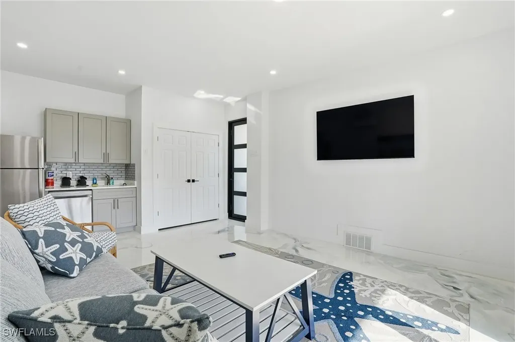 910 3rd Street Fort Myers Beach FL 33931