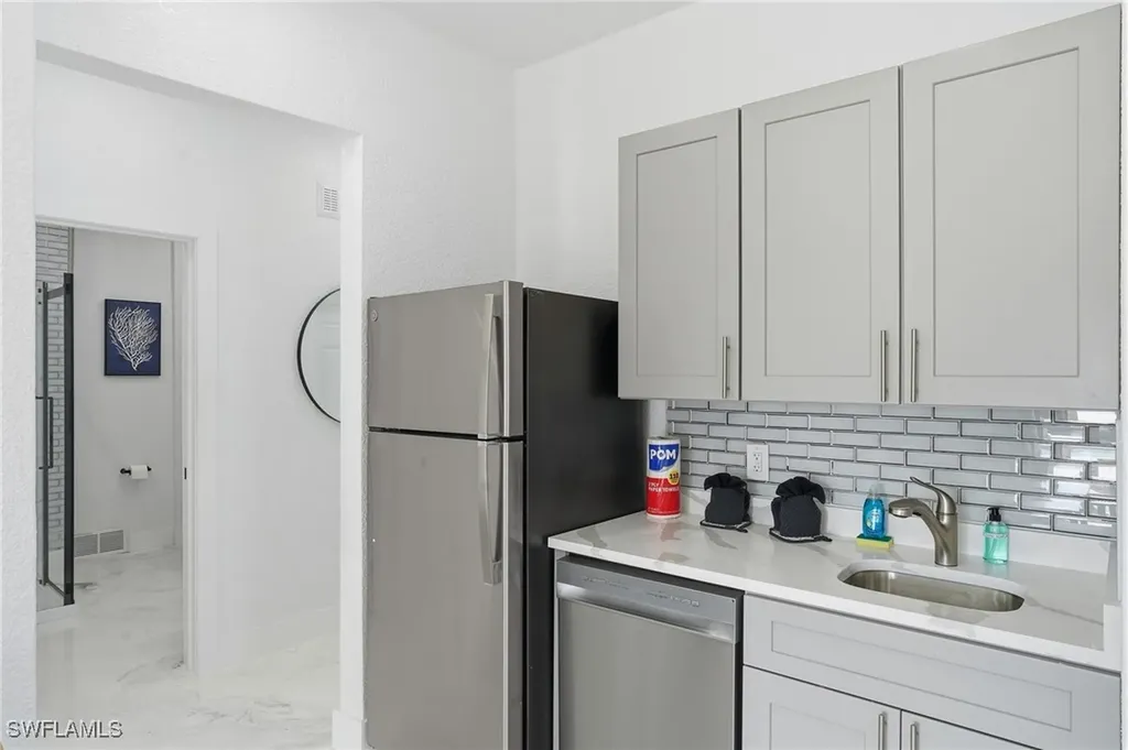 910 3rd Street Fort Myers Beach FL 33931