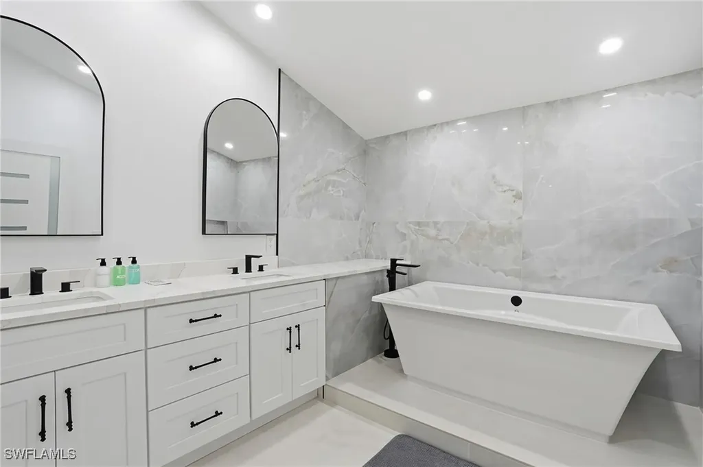 910 3rd Street Fort Myers Beach FL 33931