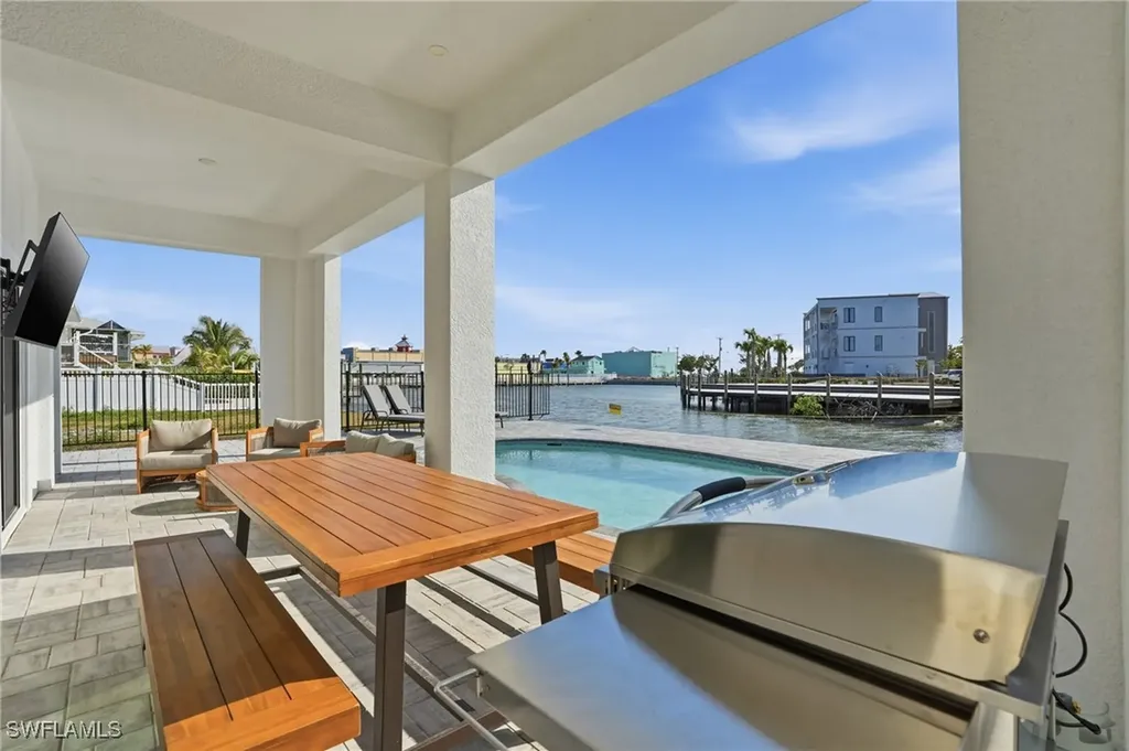 910 3rd Street Fort Myers Beach FL 33931