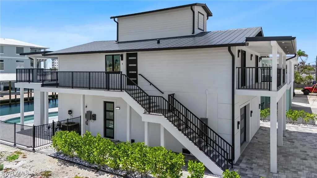 910 3rd Street Fort Myers Beach FL 33931