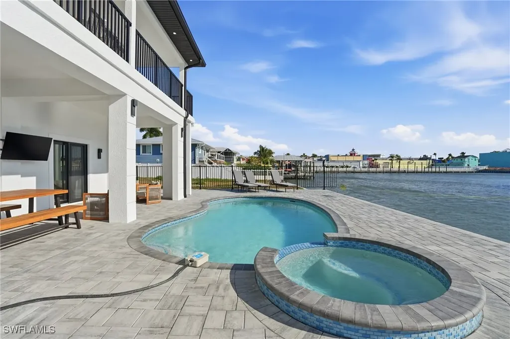 910 3rd Street Fort Myers Beach FL 33931