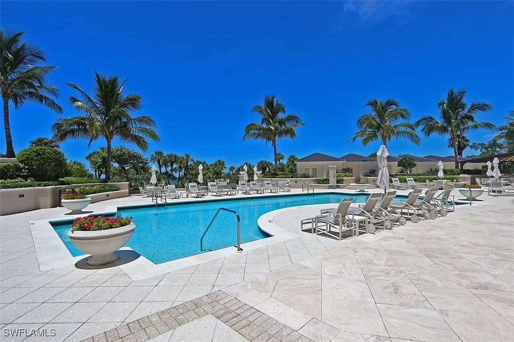 8665 Bay Colony Drive Naples FL 34108