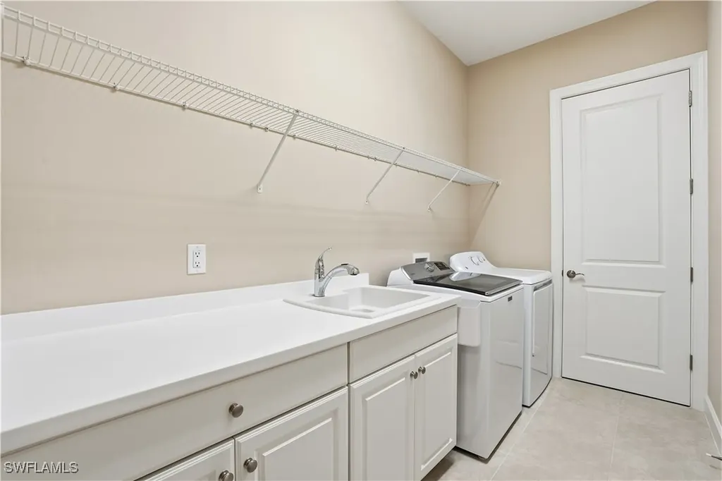 8665 Dilillo Court Naples FL 34119