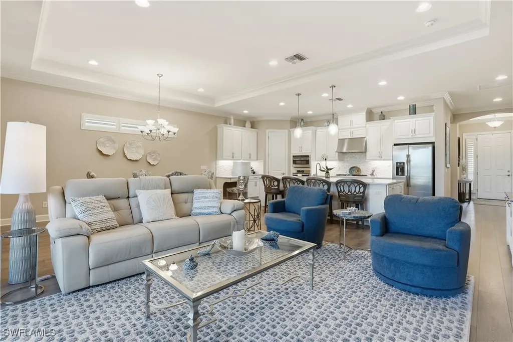 8665 Dilillo Court Naples FL 34119