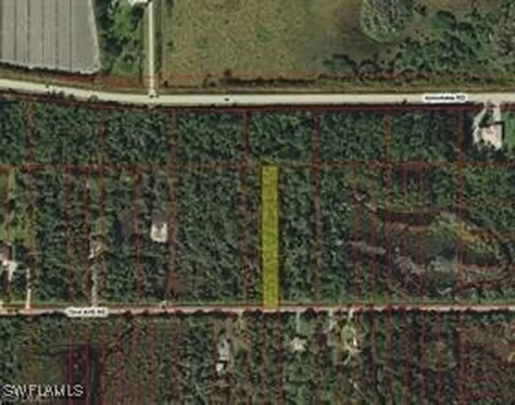72ND Avenue NE Naples FL 34120