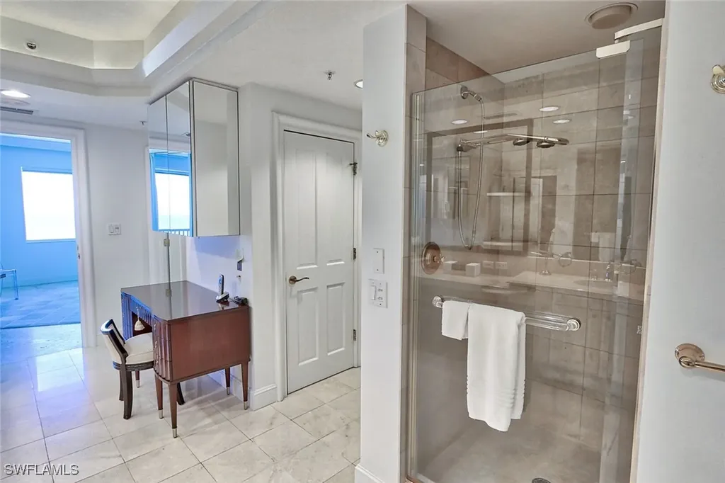 8665 Bay Colony Drive Naples FL 34108