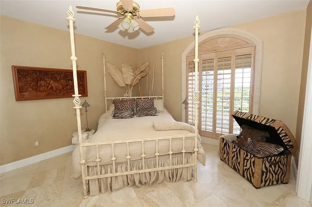 8665 Bay Colony Drive Naples FL 34108