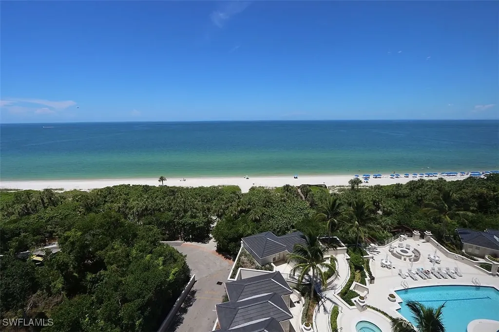 8665 Bay Colony Drive Naples FL 34108