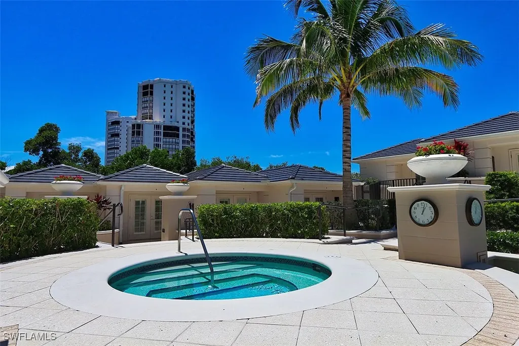8665 Bay Colony Drive Naples FL 34108