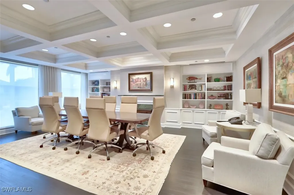 8665 Bay Colony Drive Naples FL 34108