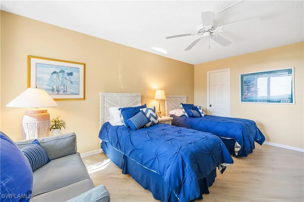 4551 Gulf Shore Boulevard N Naples FL 34103