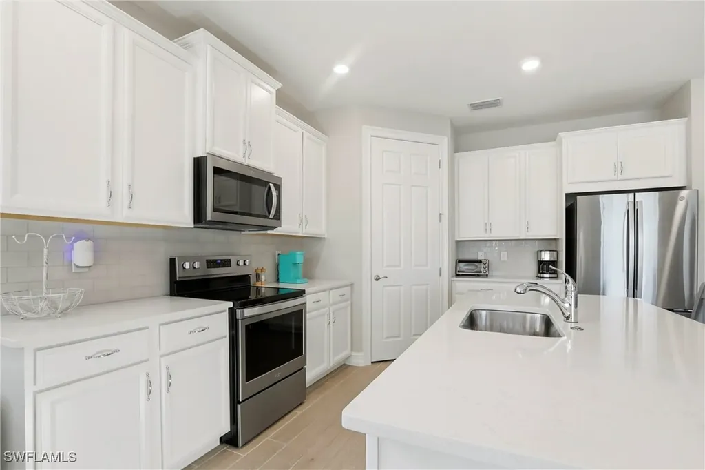 28137 Seasons Tide Avenue Bonita Springs FL 34135