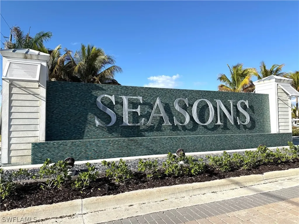 28137 Seasons Tide Avenue Bonita Springs FL 34135
