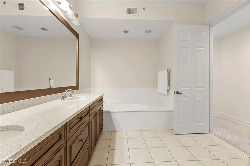 1875 Les Chateaux Boulevard Naples FL 34109