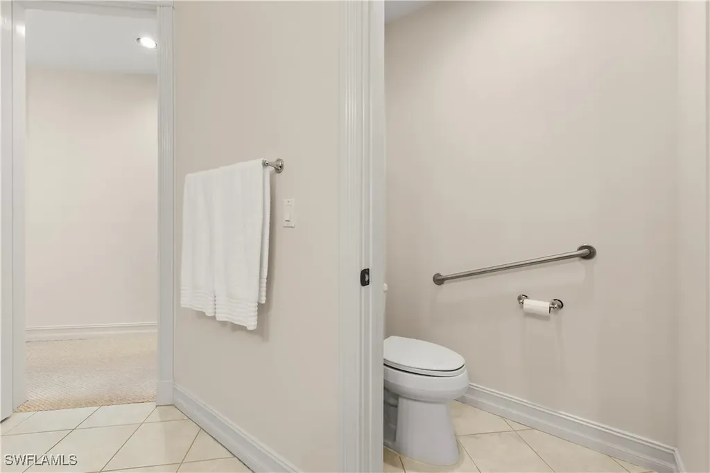 1875 Les Chateaux Boulevard Naples FL 34109