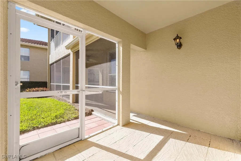 1875 Les Chateaux Boulevard Naples FL 34109