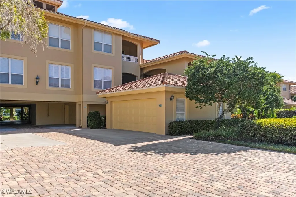 1875 Les Chateaux Boulevard Naples FL 34109