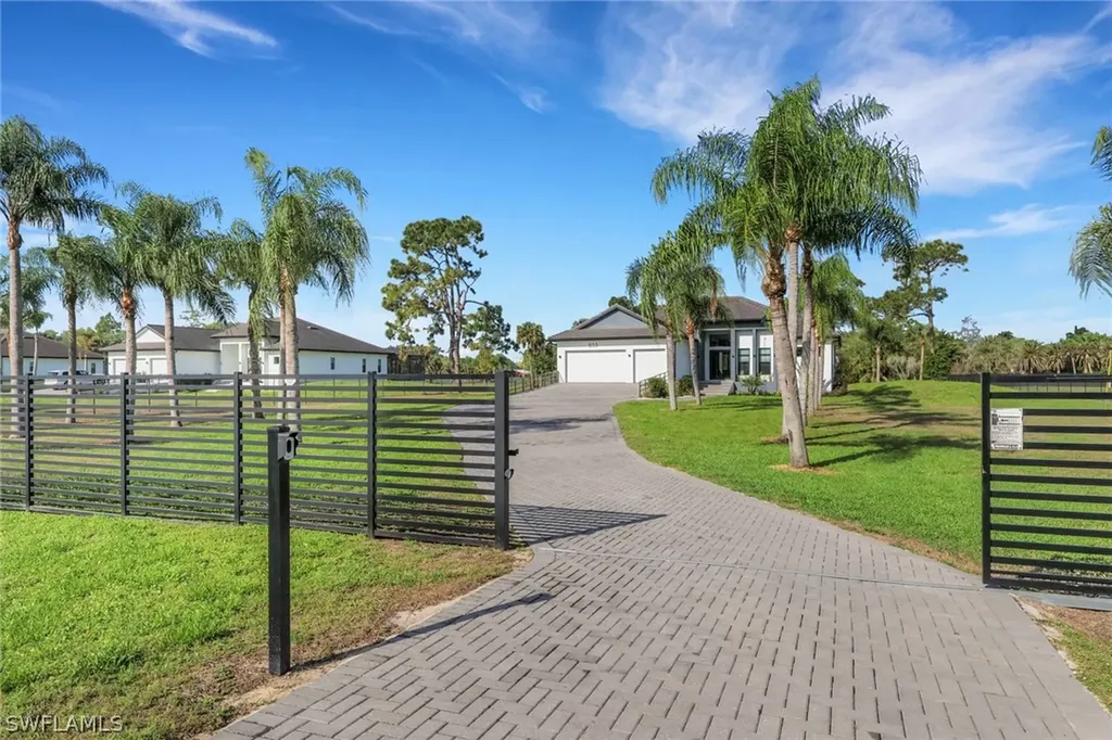 653 23rd Street SW Naples FL 34117