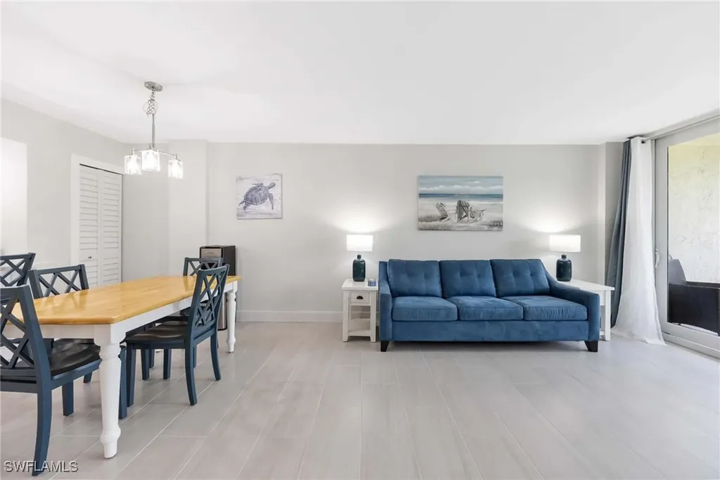 5 Bluebill Avenue Naples FL 34108