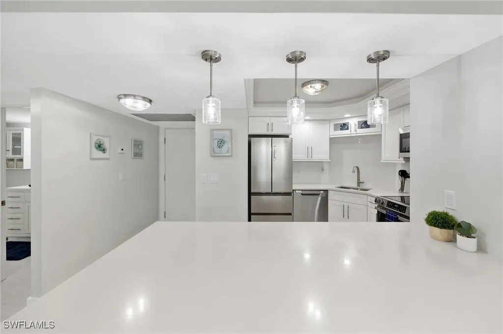 5 Bluebill Avenue Naples FL 34108