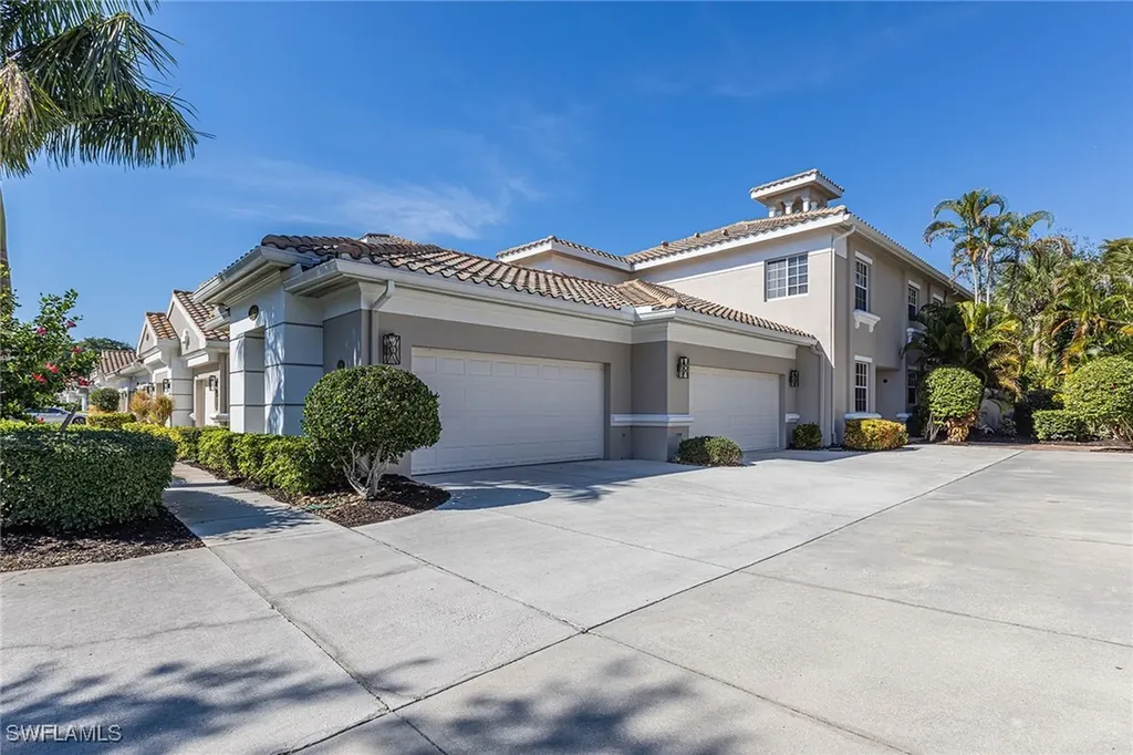 3985 Deer Crossing Court Naples FL 34114