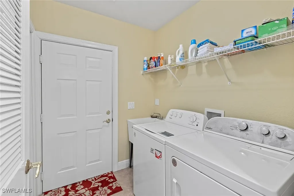 3985 Deer Crossing Court Naples FL 34114