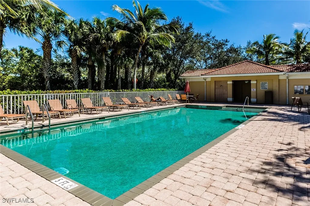 3985 Deer Crossing Court Naples FL 34114