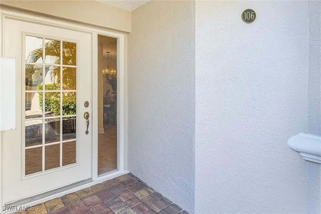 3985 Deer Crossing Court Naples FL 34114