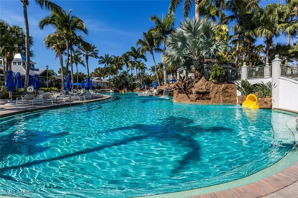 3985 Deer Crossing Court Naples FL 34114