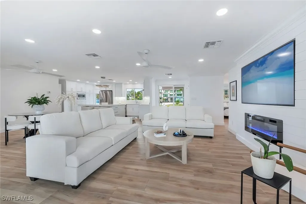 418 Germain Avenue Naples FL 34108