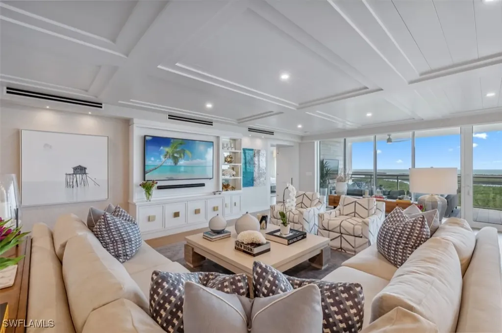 13925 Old Coast Road Naples FL 34110