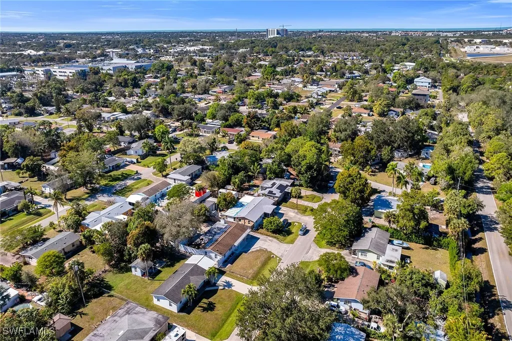 3954 Coconut Circle N Naples FL 34104