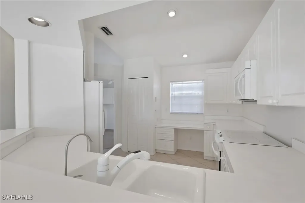 13140 Hamilton Harbour Drive Naples FL 34110