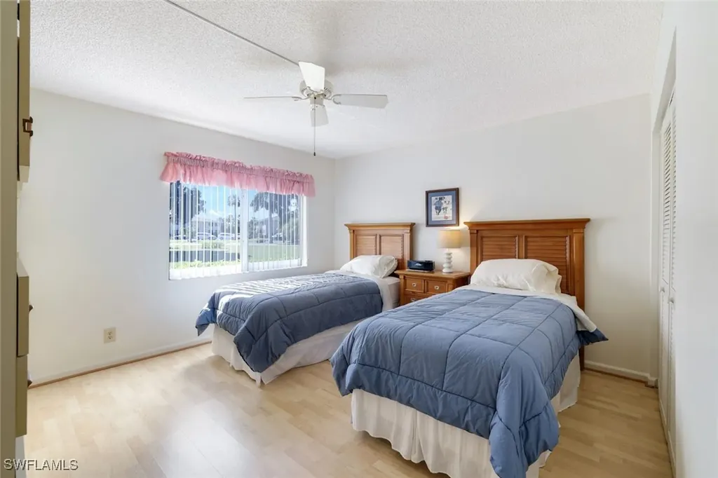 247 Winners Circle Naples FL 34112