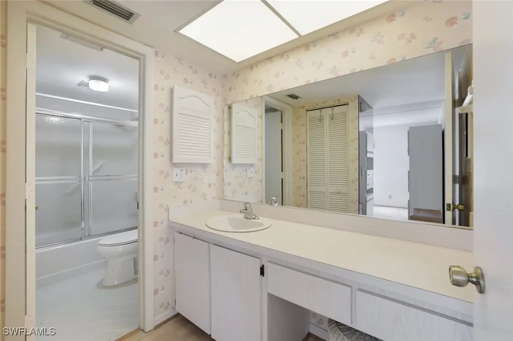 247 Winners Circle Naples FL 34112