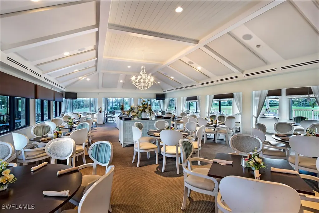 247 Winners Circle Naples FL 34112