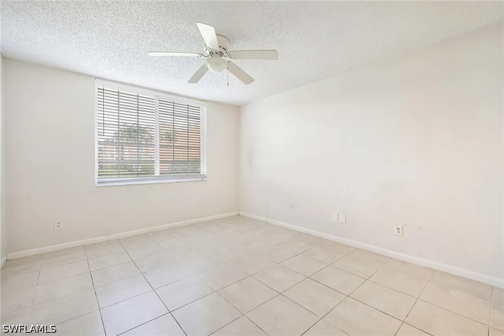 1265 Wildwood Lakes Boulevard Naples FL 34104
