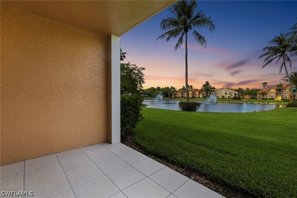 1265 Wildwood Lakes Boulevard Naples FL 34104