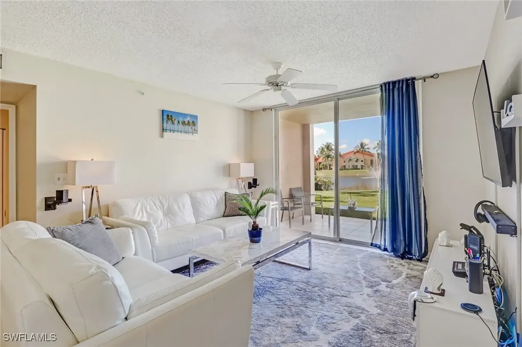 1265 Wildwood Lakes Boulevard Naples FL 34104