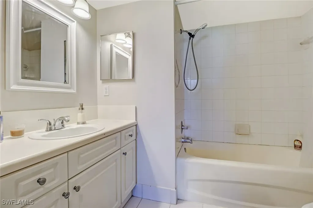 1265 Wildwood Lakes Boulevard Naples FL 34104
