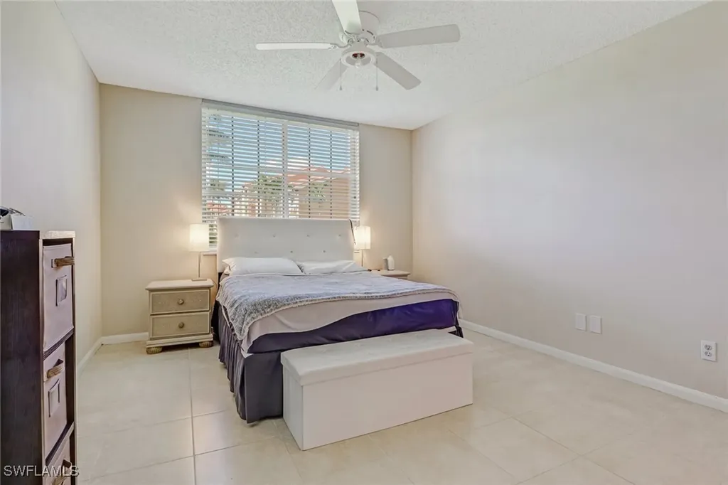 1265 Wildwood Lakes Boulevard Naples FL 34104
