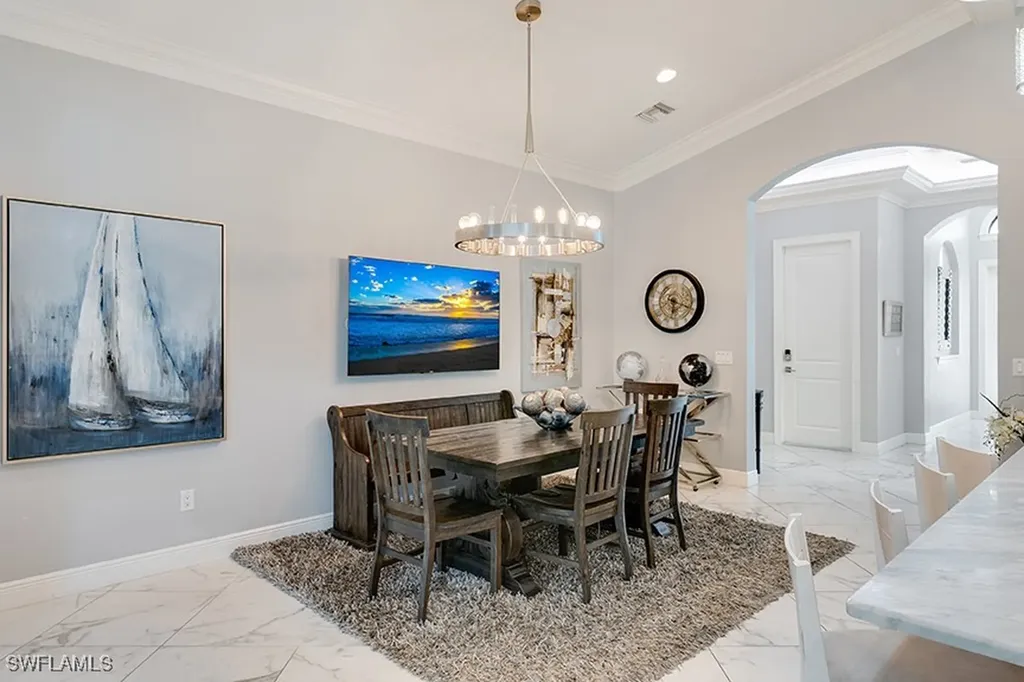 735 99th Avenue N Naples FL 34108