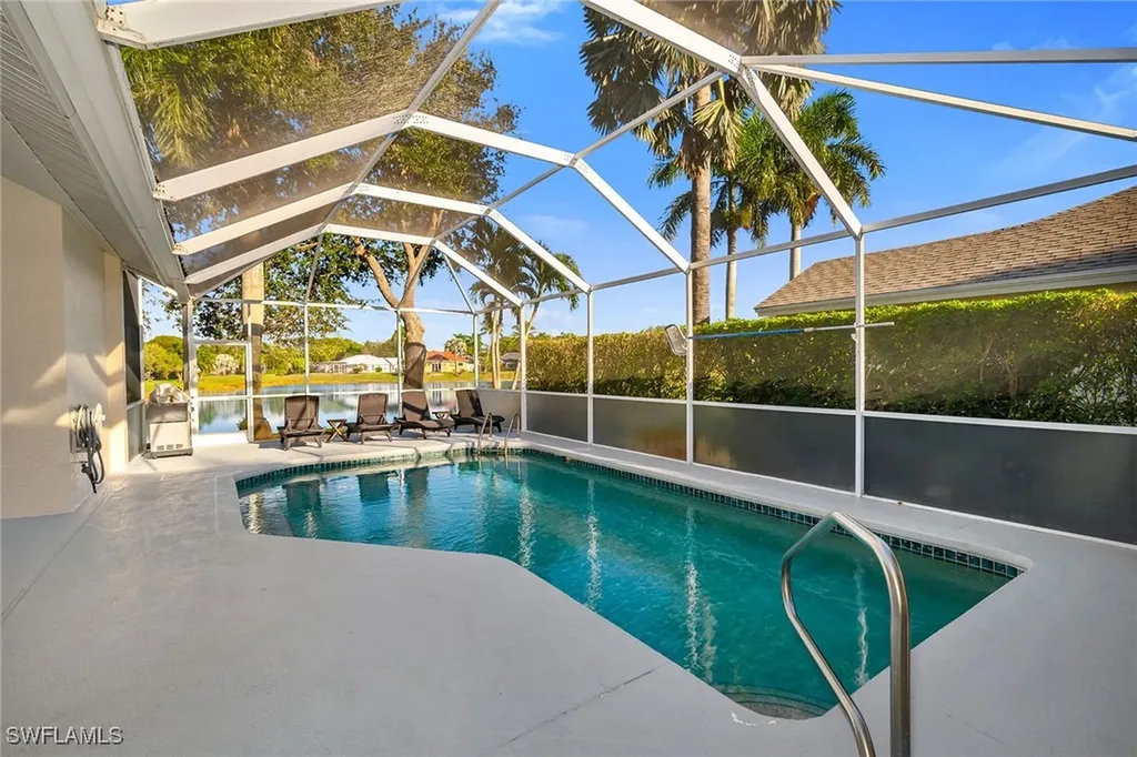 934 Marble Drive Naples FL 34104
