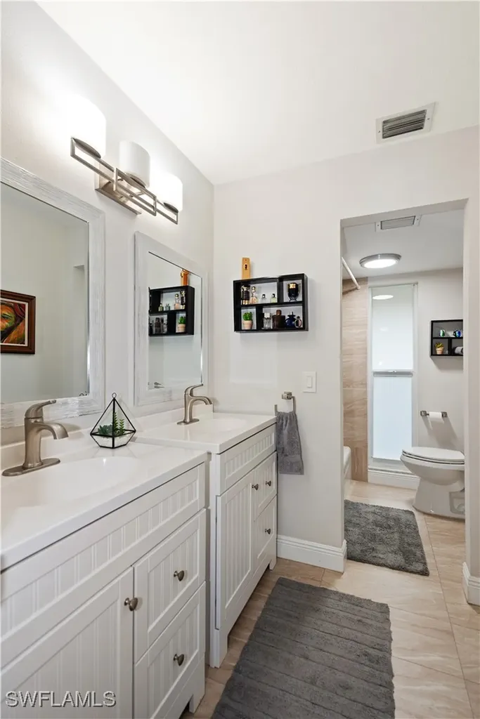 221 Palm Drive Naples FL 34112