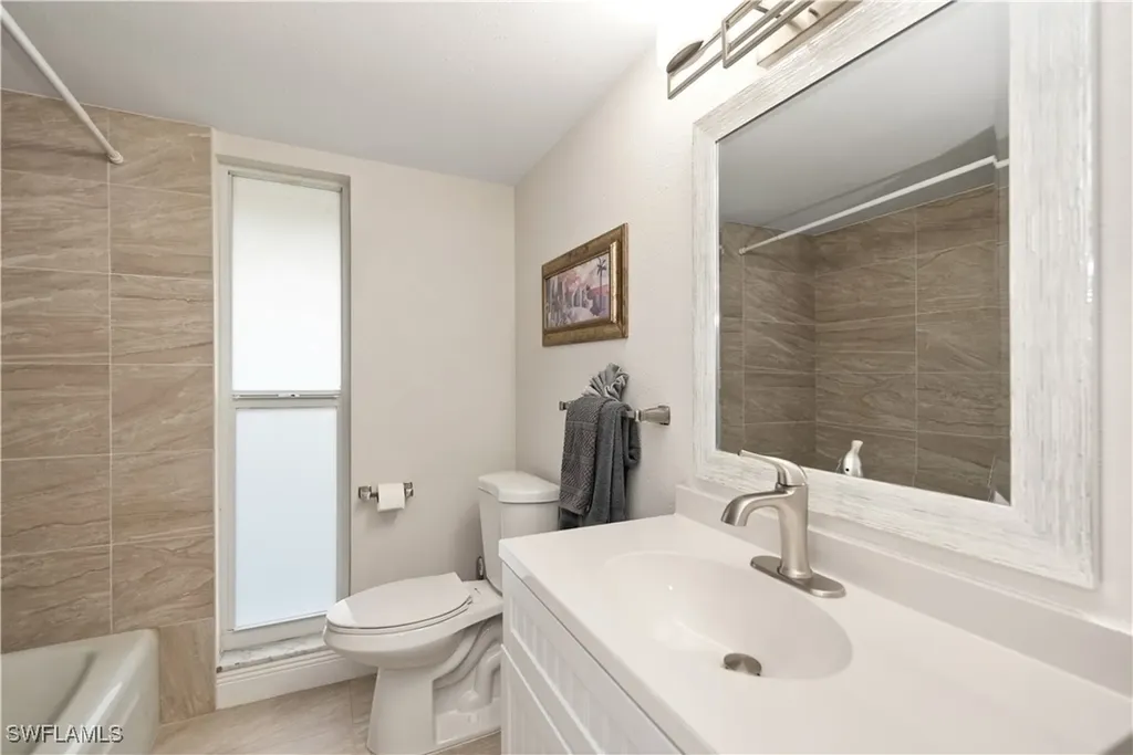 221 Palm Drive Naples FL 34112