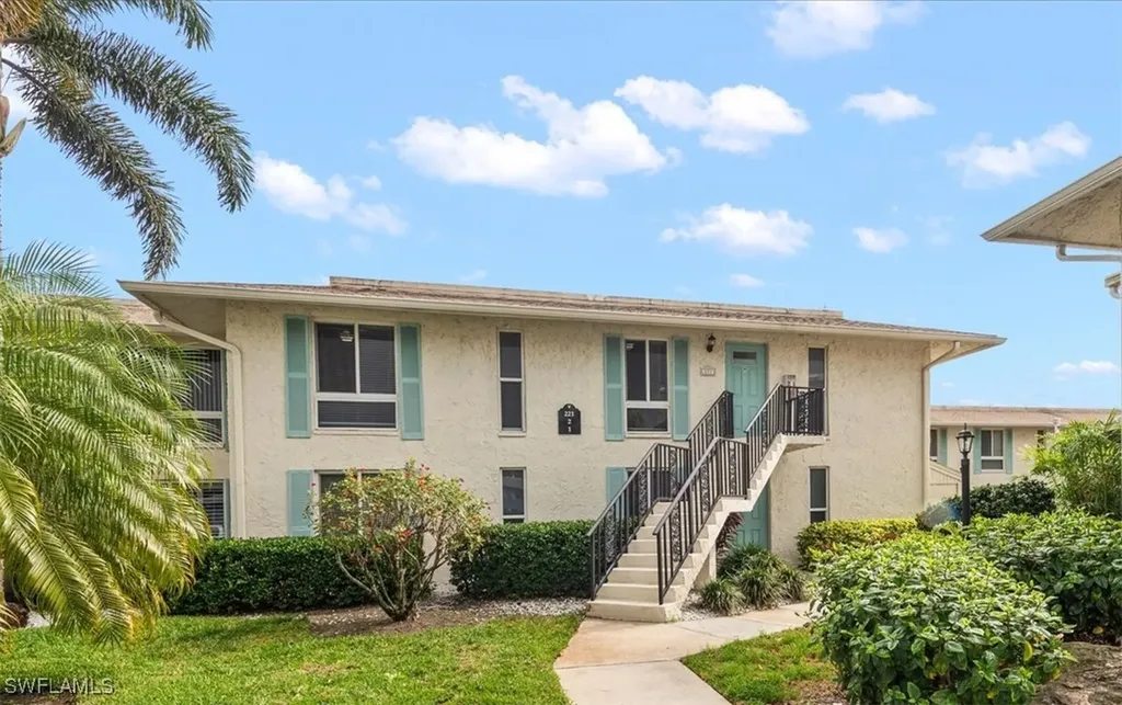 221 Palm Drive Naples FL 34112